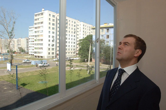 Ограничение ставки — 13%: Медведев запустил льготную ипотеку