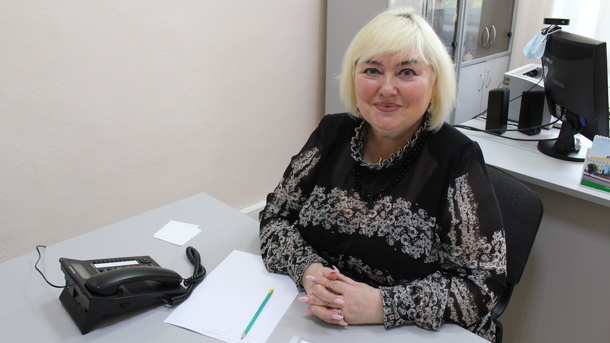 Депутат Омского горсовета Студеникина ушла с поста директора педколледжа