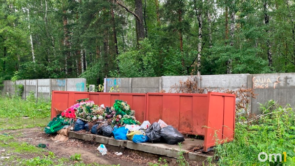 Пожар на скандальной свалке на Малыгина ликвидируют в Новосибирске