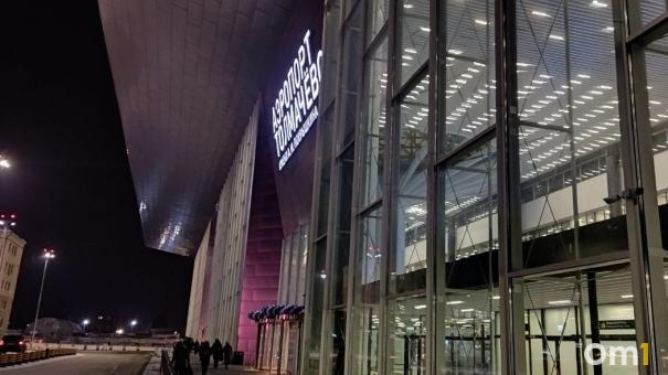 Самолёт «Новосибирск — Нижневартовск» из-за неисправности прервал вылет