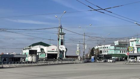 Новосибирск — в дыму: жители жалуются на запах гари в районе вокзала
