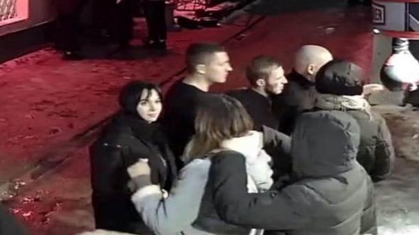 Полиция ищет омичей, вырвавших плюшевых медведей из уличного декора на Ленина