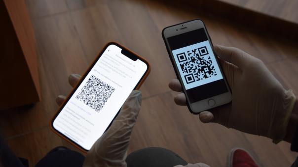 1 марта в Новосибирской области отменят QR-коды в сфере услуг