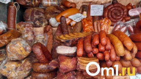 Новосибирец предстанет перед судом за кражу 17 упаковок мяса из магазина