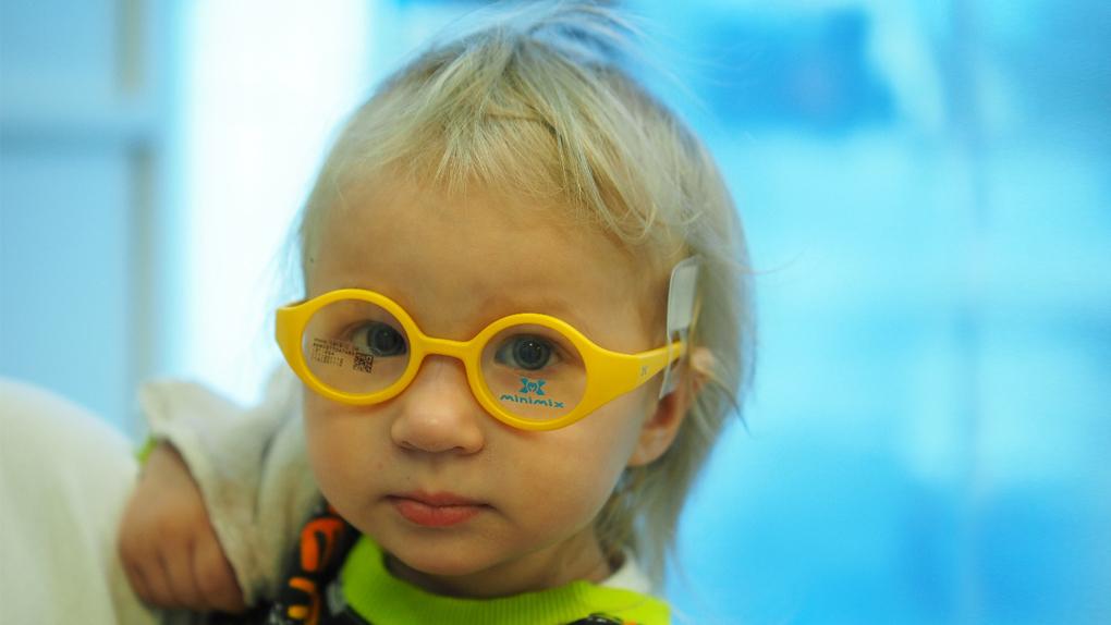Как замедлить близорукость: выбираем очки для ребёнка с врачами офтальмологических центров «Глазка»