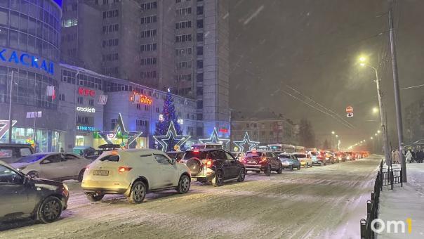 Омичей предупредили об опасном ухудшении погоды