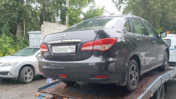 Новосибирский пристав изъял автомобиль должника под видом покупателя