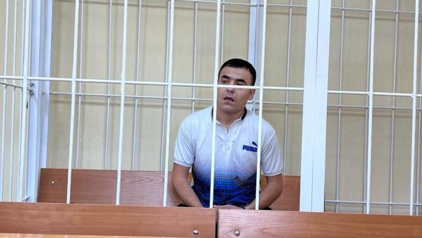 В Новосибирске судят мужчину, которого подозревают в поджоге 10 элитных авто из мести