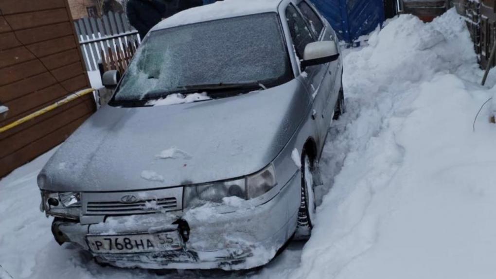 Сбившего годовалую девочку в Омской области водителя задержали