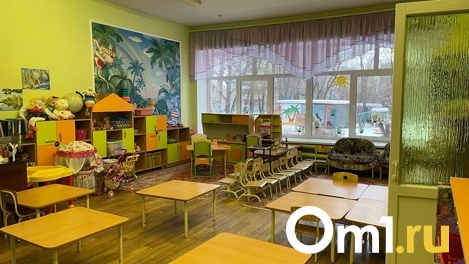 В омских школах и детсадах заменят пластиковые окна почти за шесть миллионов рублей