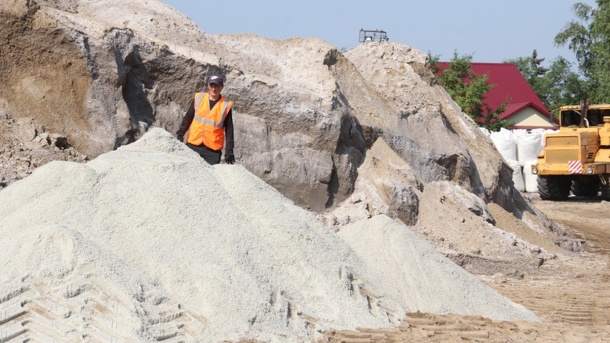 Мэр Омска Сергей Шелест поручил дорожникам активнее готовиться к зиме