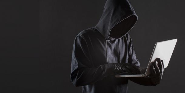 Как не стать жертвой мошенников в соцсетях? Инструкция для новосибирцев