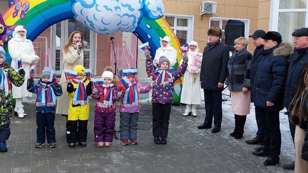 «Хочу поблагодарить мэра и прокуратуру»: Александр Бурков открыл детский сад в Рябиновке