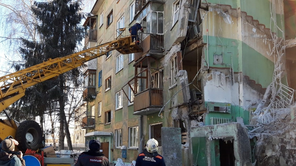 Спасатели предупредили об угрозе обрушения дома на Линейной в Новосибирске