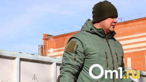 Виталий Хоценко поздравил омичек с 8 Марта стихотворением участника СВО
