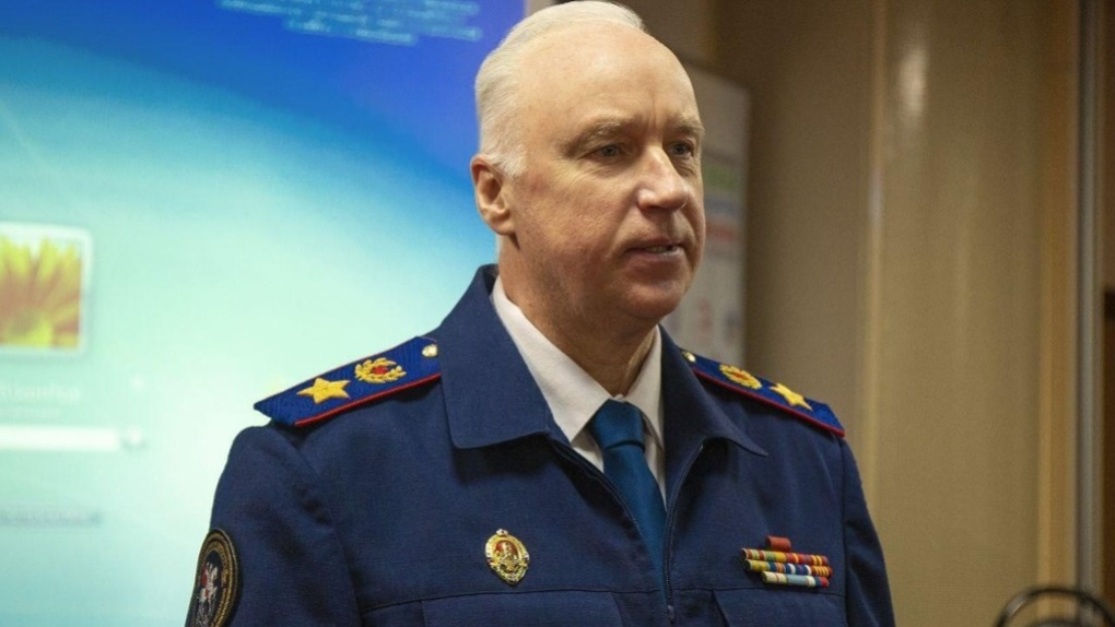 Глава СКР Бастрыкин поручил проверить инцидент с падением ребёнка в колодец в Новосибирске