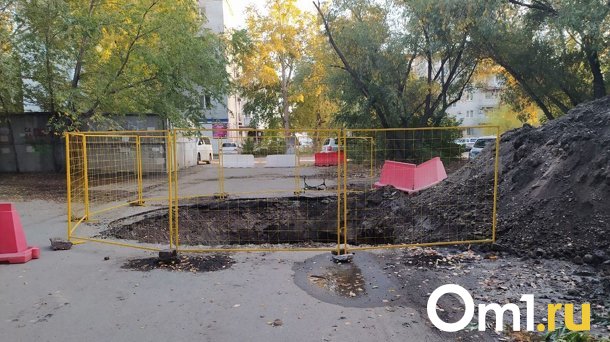 Жители домов на Декабристов уже две недели живут без горячей воды