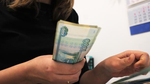 Защитить себя от действий мошенников теперь можно и в банкомате