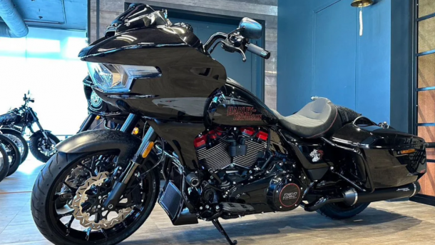 Легендарный Harley-Davidson выставлен на продажу в Новосибирске за 8,7 миллиона рублей