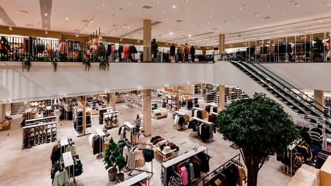 Товары H&M появились на Wildberries в небольшом количестве