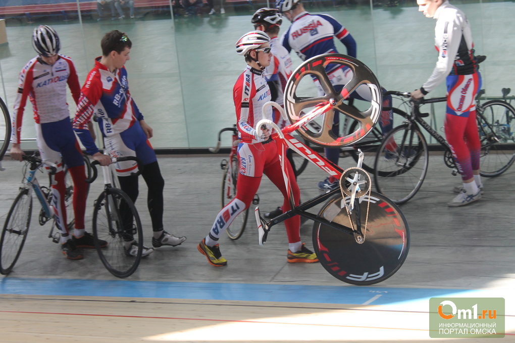 Велоспорт омск. Велошкола Омск. Трек в Омске. Соревнования по велоспорту в Омске 16,06,21.