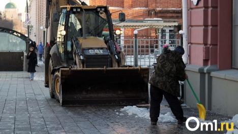 Из Омска за выходные вывезли почти 9 тысяч кубометров снега