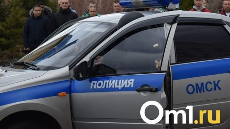 В Омске неизвестный избил мужчину в пункте СДЭК