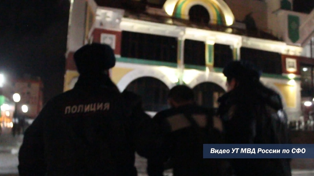 Ударил полицейского по голове: дебошира из Новосибирска сняли с поезда