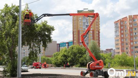 На Левобережье Омска строят современный транспортный узел