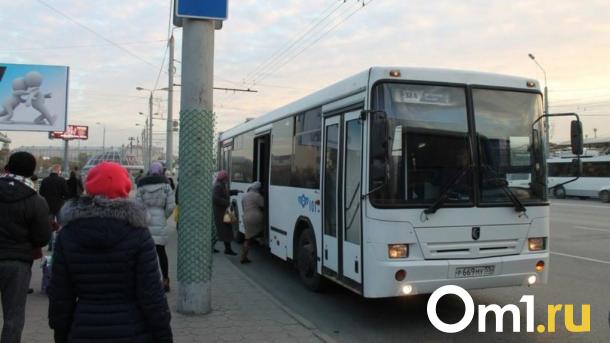 В родительский день в Омске запретят движение в центре города