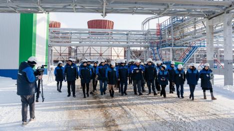 Участники образовательной программы «Открытая промышленность» посетили с экскурсией завод «Омский каучук»