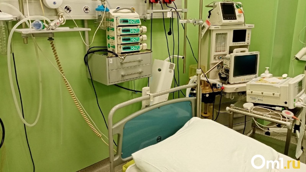 В омских больницах только 5 % госпитализированных с COVID-19 были вакцинированы