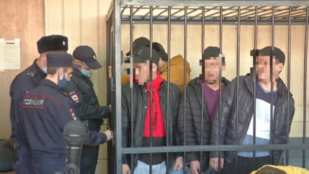 Шестерых узбеков осудили за нападение на китайцев в Новосибирске