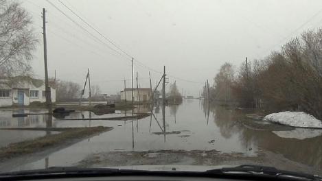 В Омской области топит деревню с 800 жителями