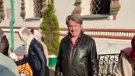 «Пять кило цацек должны были проинтуичить»: певец Юрий Лоза восхитился работой новосибирских таможенников