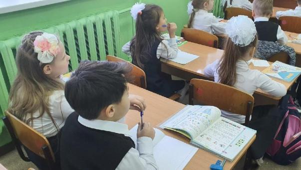 18 000 рублей на ребёнка: Новосибирск собирает детей в школу