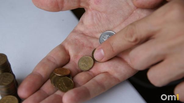 Задолжали 300 тысяч. Омскому работяге не выплачивали зарплату больше полугода