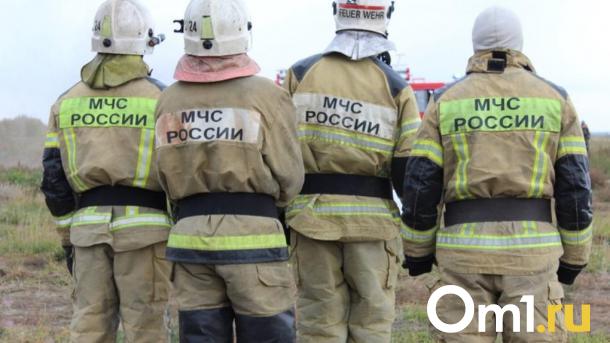 Новую хозпостройку уничтожил ночной пожар в центре Омска
