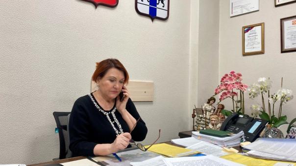 Малыши гуляют раздетые в мороз: омубдсмен проверит неблагополучную семью с шестью детьми из Новосибирска