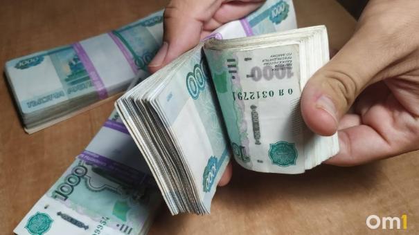 «Она меня заставила подтвердить все коды»: омич перевёл мошенникам 185 тысяч рублей
