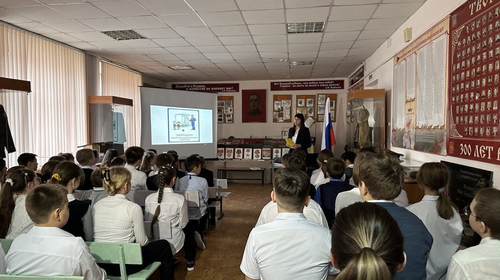 Омские школьники получили важные знания по электробезопасности от АО «Омскэлектро»