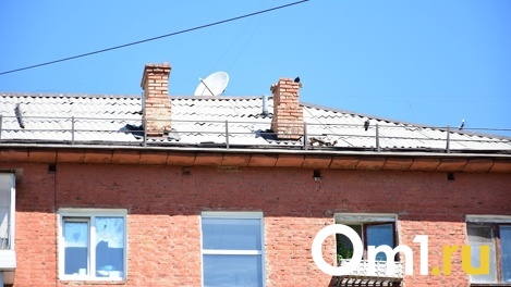 Житель Омской области умер от удара током после попытки залезть на балкон к бывшей любовнице
