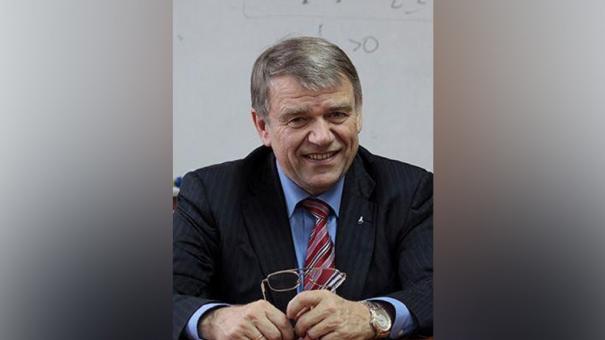 Новосибирского академика Валентина Пармона снова избрали главой СО РАН
