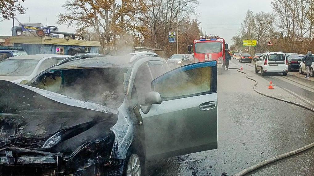 В Омске случился пожар на проходной завода имени Баранова