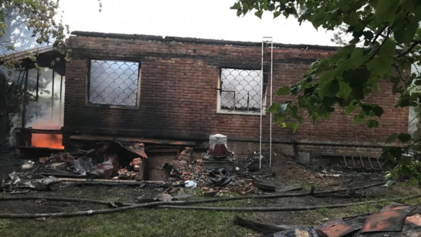 Три человека погибли при пожаре в частном доме в Новосибирской области