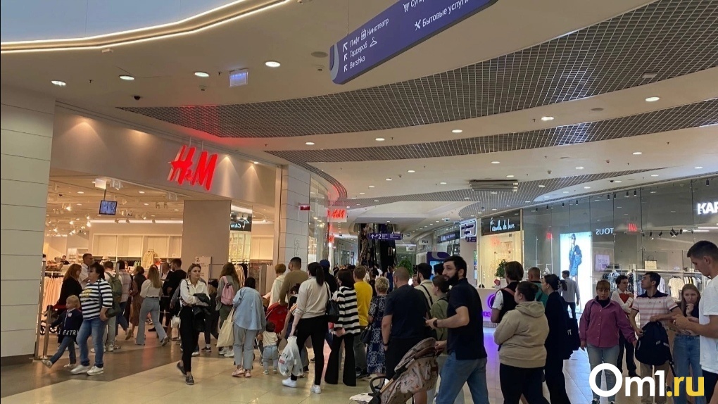 Купить всё! Новосибирцы устроили ажиотаж в магазинах H&M