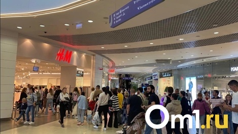 Купить всё! Новосибирцы устроили ажиотаж в магазинах H&M