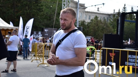 «Это турбо-Волгарь»: Александр Шлеменко прививает своему сыну любовь к хорошим машинам