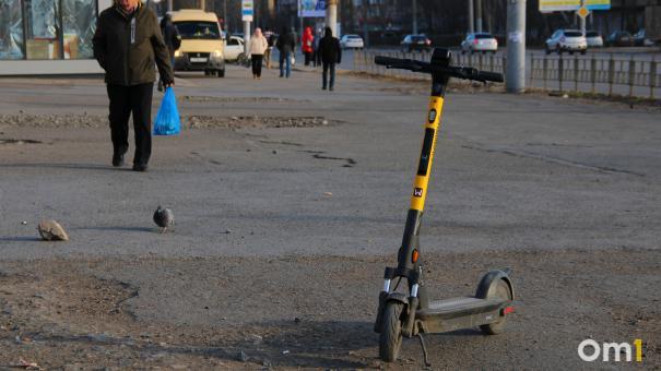 В Омске с завтрашнего дня стартует сезон проката электросамокатов