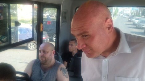 Ещё один чиновник мэрии Омска Владимир Куприянов пересел на маршрутку